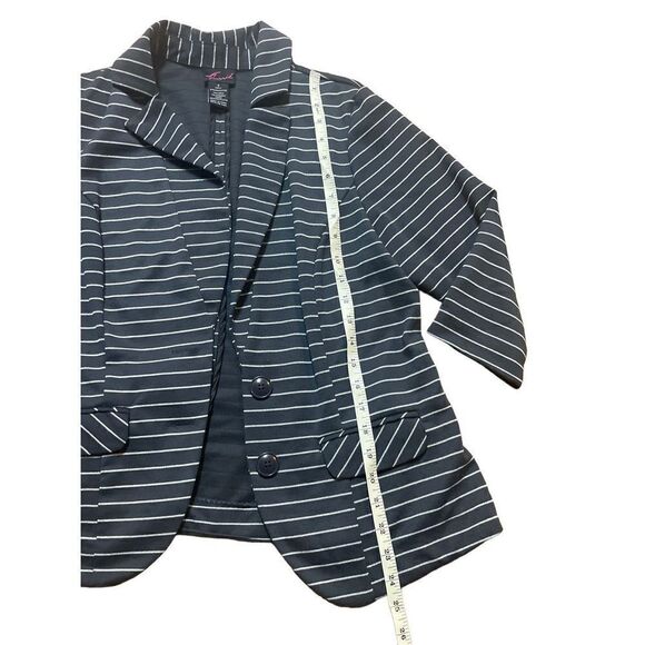 Torrid navy blue and metallic silver striped blazer sz 0 - Picture 5 of 8